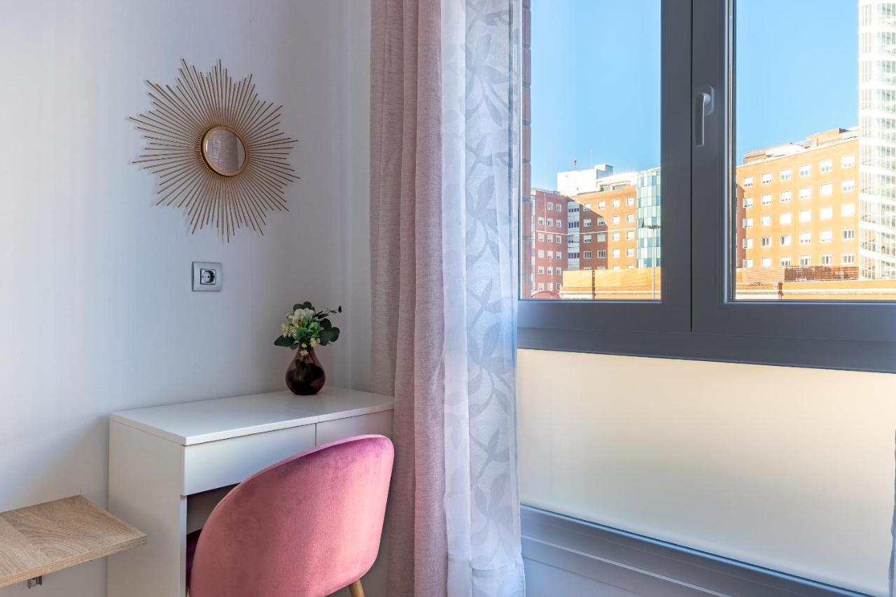 Cruces Metro Rooms Baracaldo Exterior foto