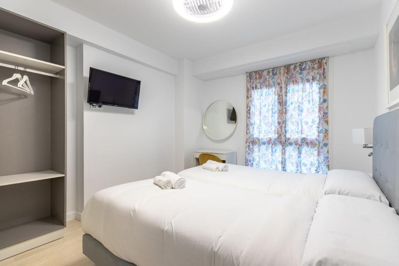 Cruces Metro Rooms Baracaldo Exterior foto