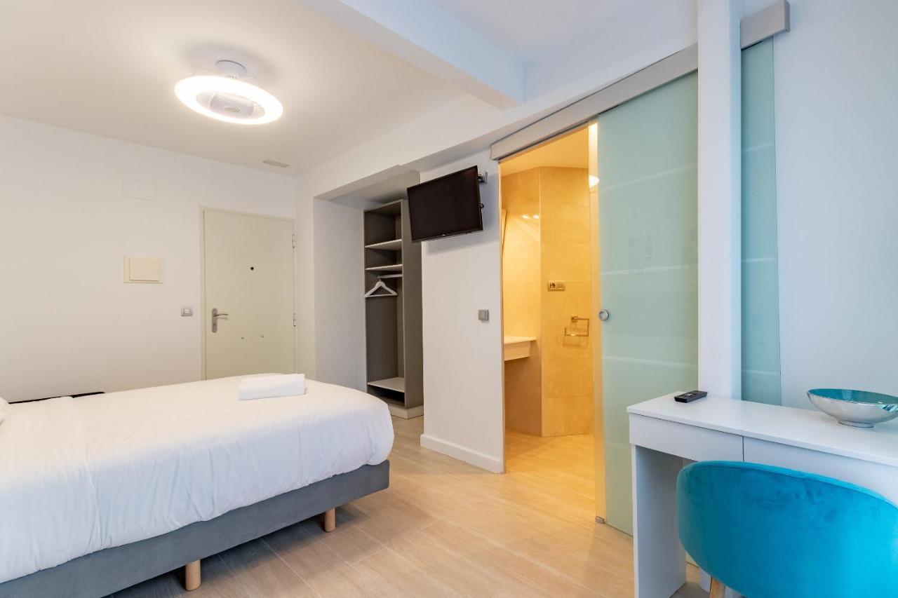 Cruces Metro Rooms Baracaldo Exterior foto