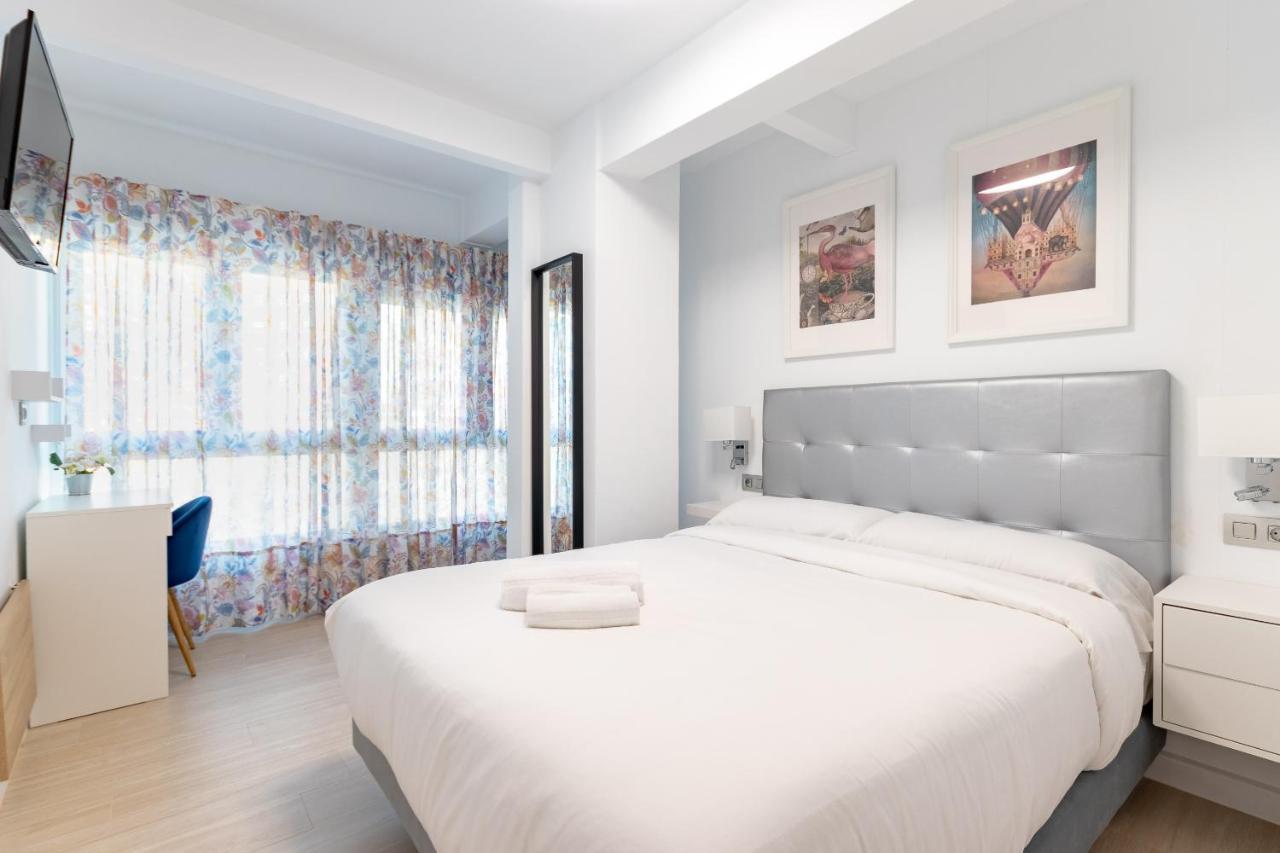 Cruces Metro Rooms Baracaldo Exterior foto